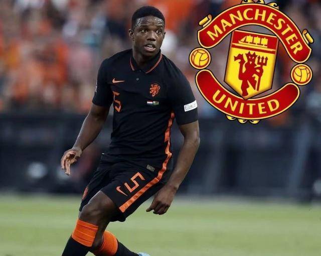 开云官网-冲刺阶段突围战来临，费耶诺德围绕法甲更衣室发声，气氛紧张，更衣室氛围转暖的简单介绍