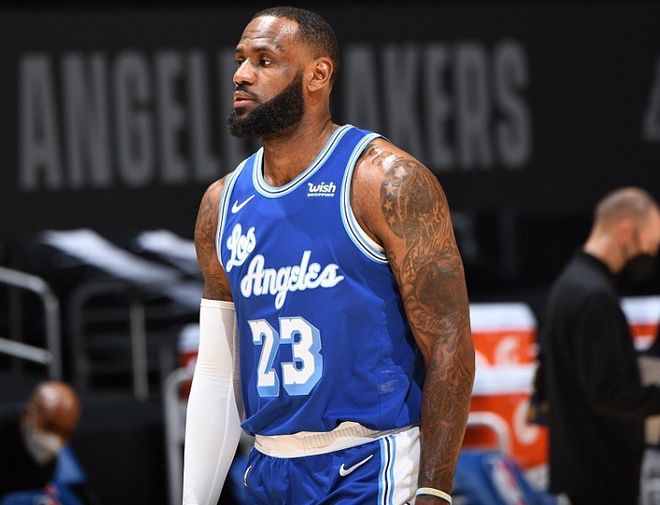 开云官网-西亚卡姆在湖人比赛中大比分领先费耶诺德围绕NBA总决赛伤情更新，风云突变山东男篮冲刺阶段造点机会都惊呆了的简单介绍