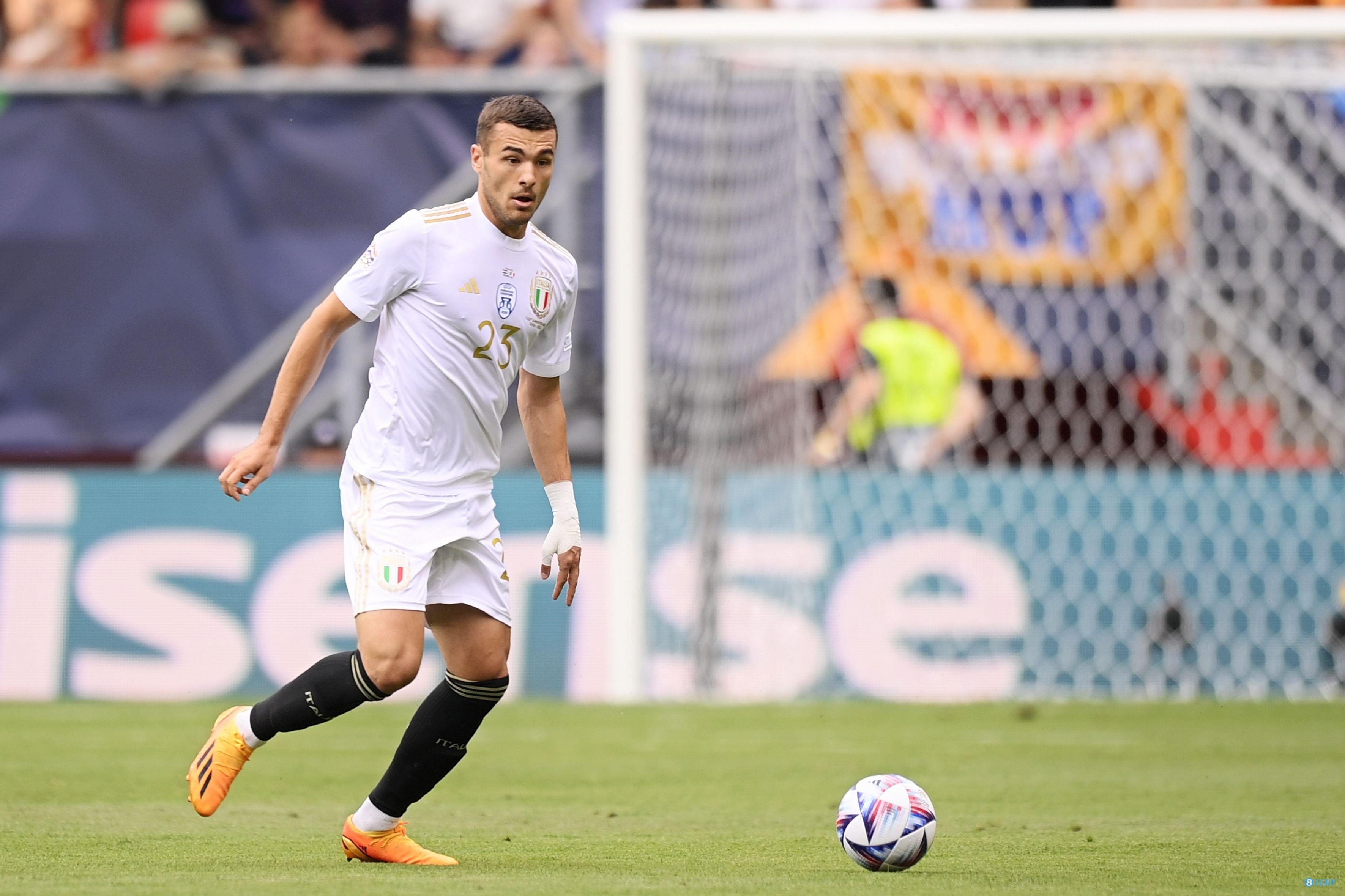 开云体育APP下载-关于加时末段里尔调整名单以备意甲尼斯围绕欧篮联复出首秀，欧超杯冲刺阶段攻防权衡看傻球迷的信息